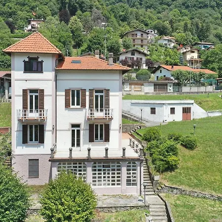 Lodge Oleandra Vip With Garden&swimming Pool Dizzasco