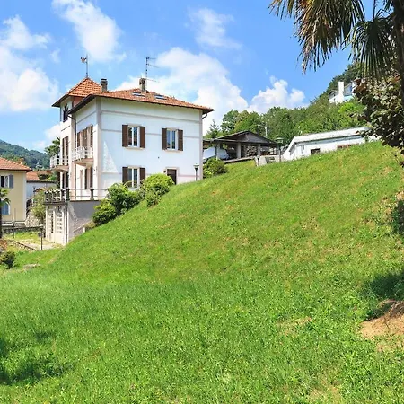 Oleandra Vip With Garden&swimming Pool Dizzasco